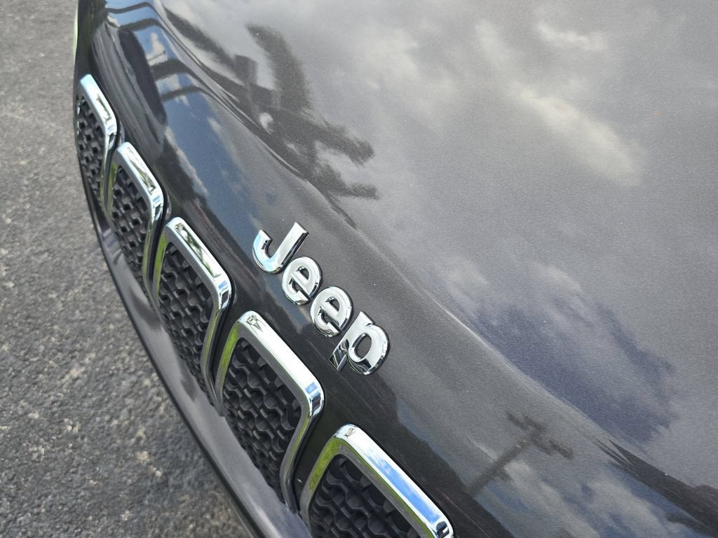 2019 Jeep Cherokee Limited FWD
