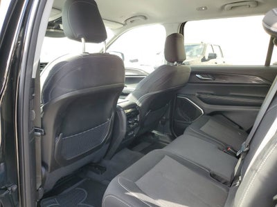 2022 Jeep Grand Cherokee L Laredo