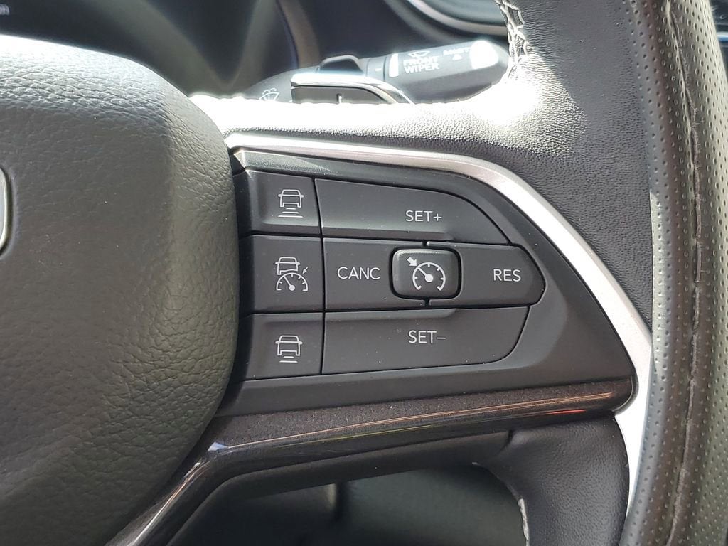 2022 Jeep Grand Cherokee L Laredo