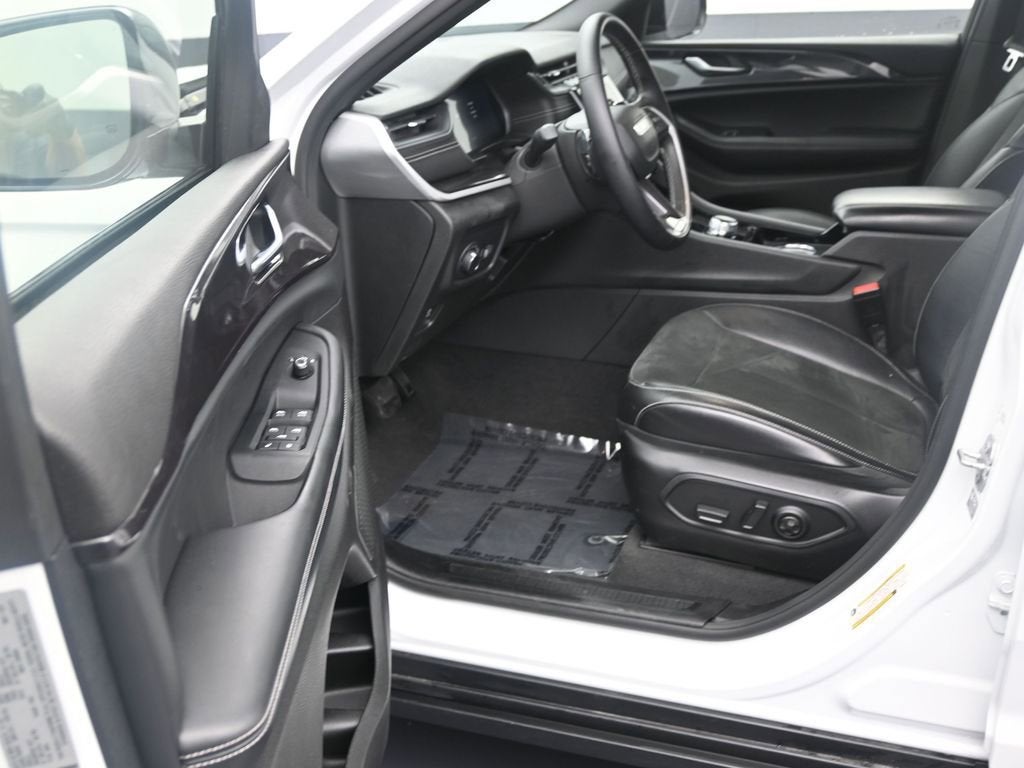 2022 Jeep Grand Cherokee L Altitude