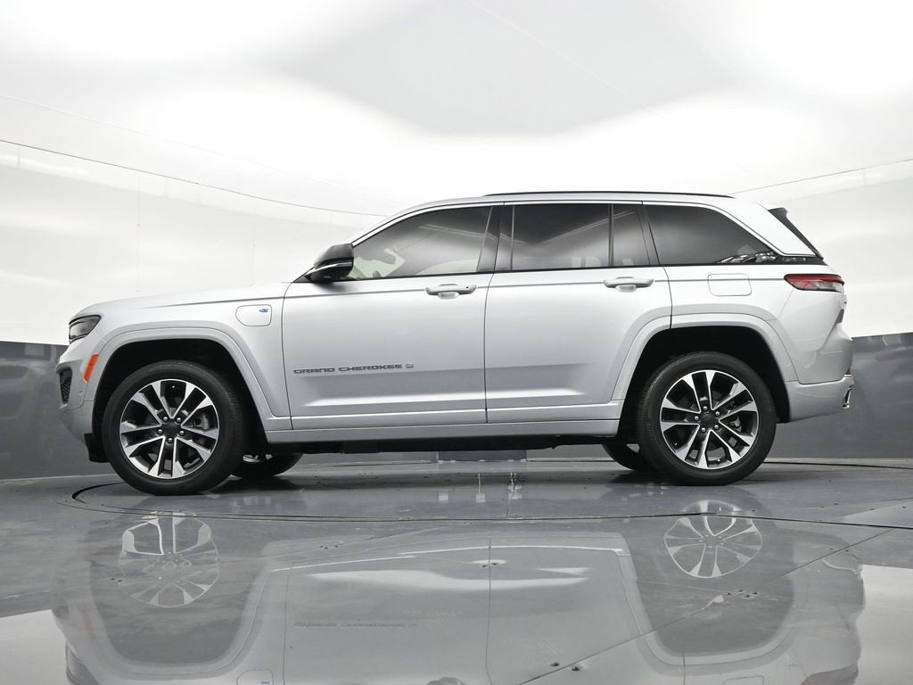 2022 Jeep Grand Cherokee 4xe Overland