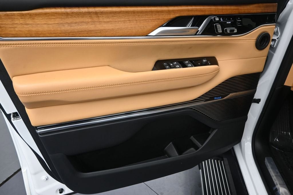 2024 Jeep Grand Wagoneer Series III