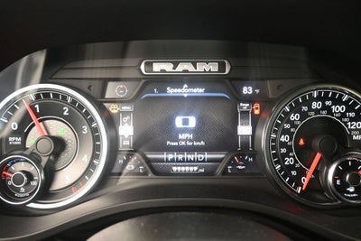 2022 RAM 1500 Laramie Crew Cab 4x2 5'7" Box