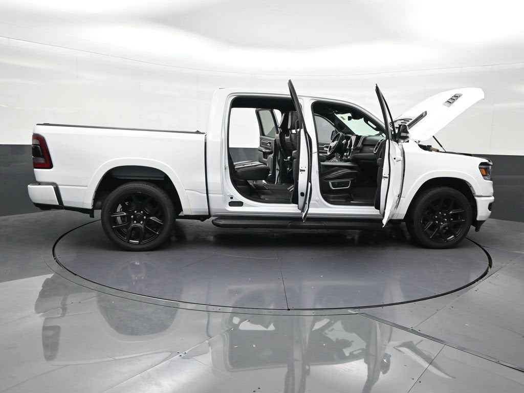 2022 RAM 1500 Laramie Crew Cab 4x2 5'7" Box