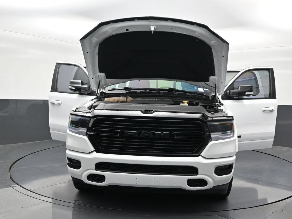 2022 RAM 1500 Laramie Crew Cab 4x2 5'7" Box