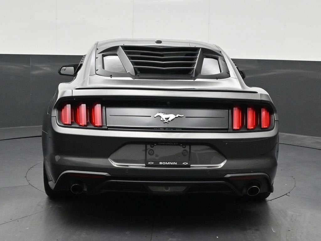 2020 Ford Mustang EcoBoost Fastback
