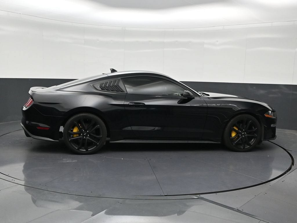 2022 Ford Mustang EcoBoost Premium Fastback