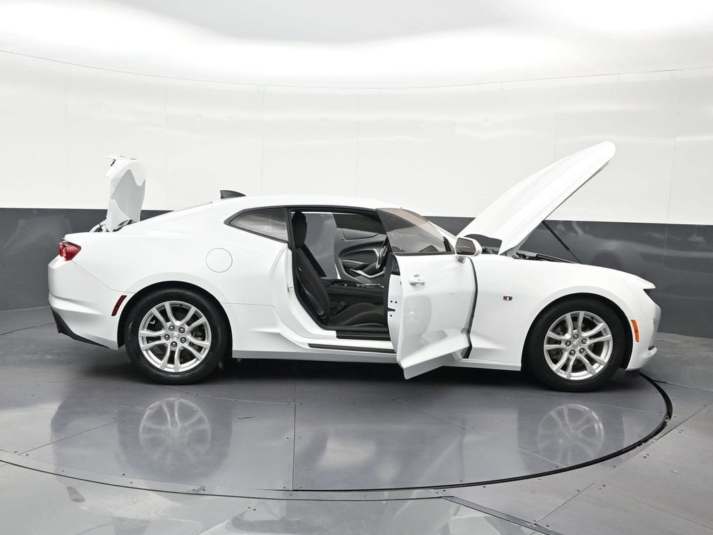 2023 Chevrolet Camaro 1LS