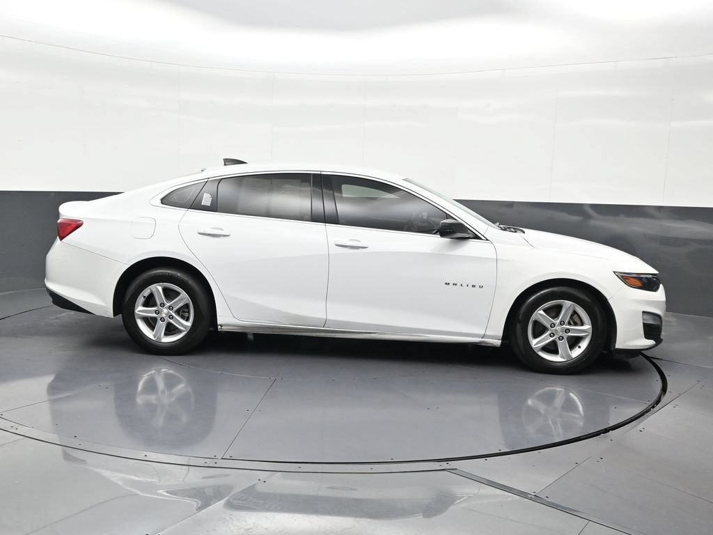 2022 Chevrolet Malibu LS