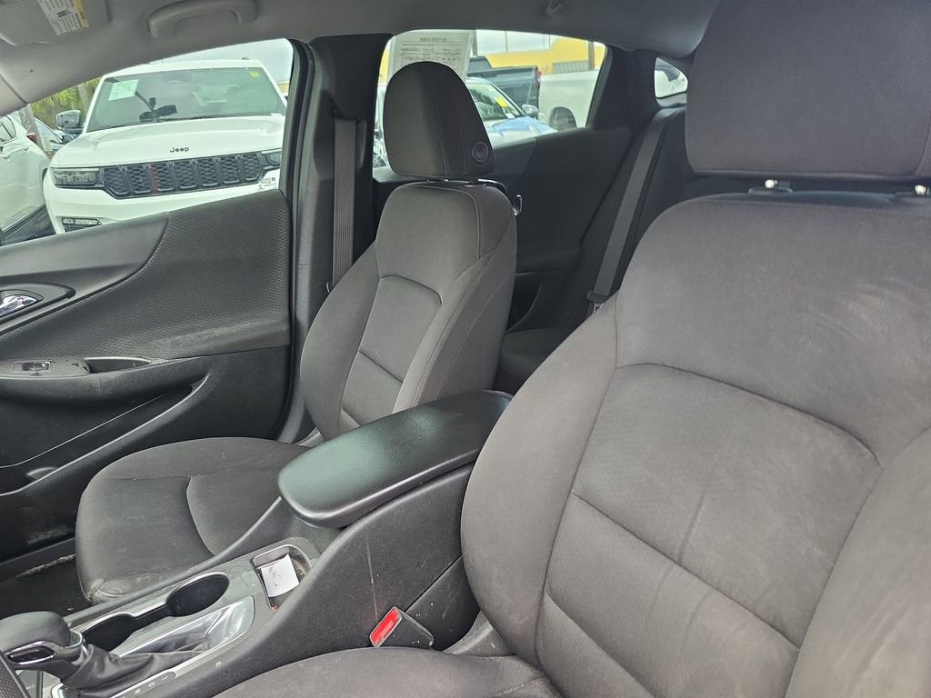 2022 Chevrolet Malibu LS