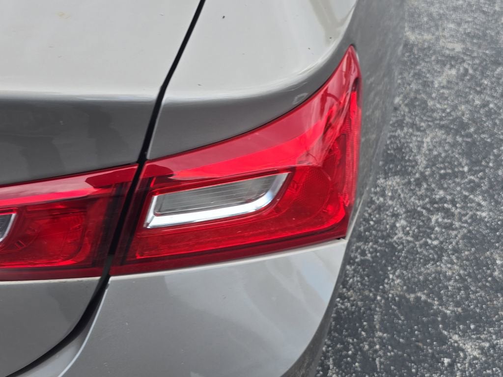 2022 Chevrolet Malibu LS