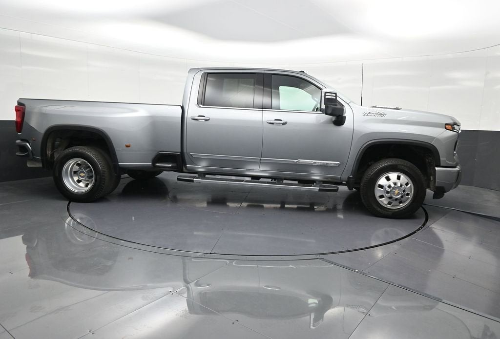 2025 Chevrolet Silverado 3500 HD High Country DRW