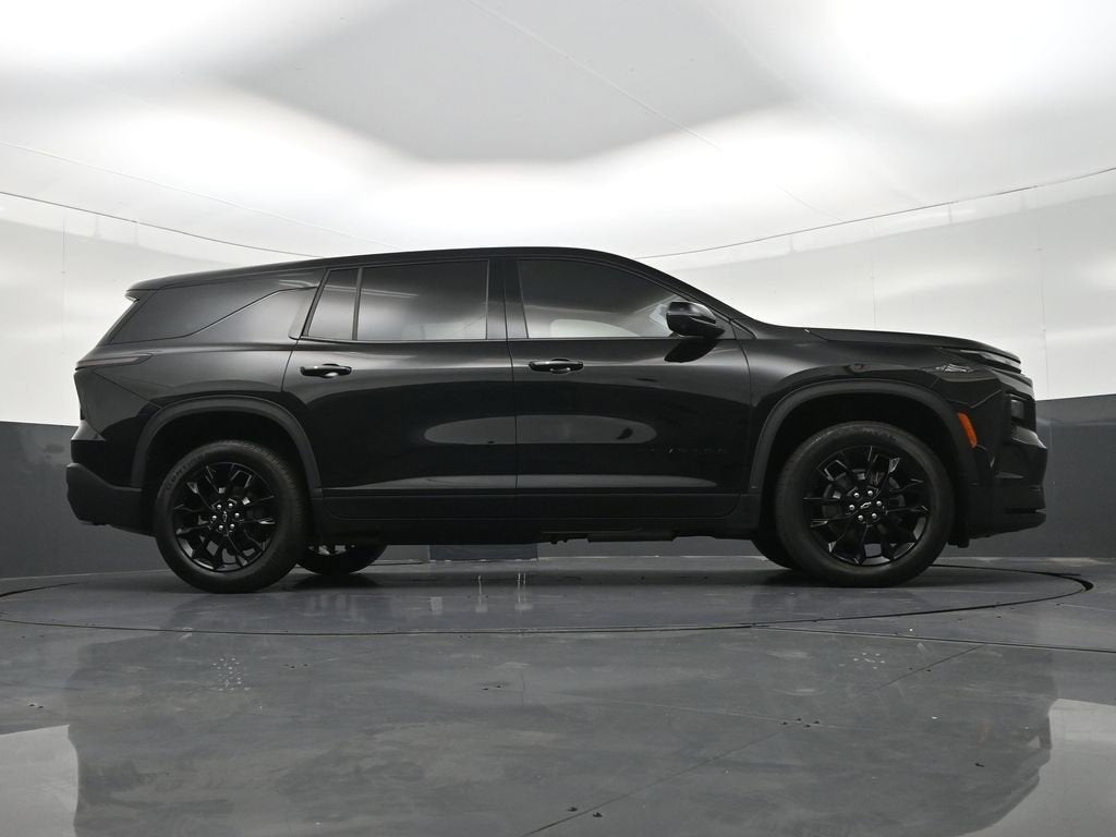 2024 Chevrolet Traverse LS