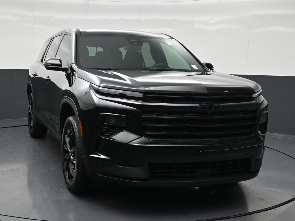2024 Chevrolet Traverse LS