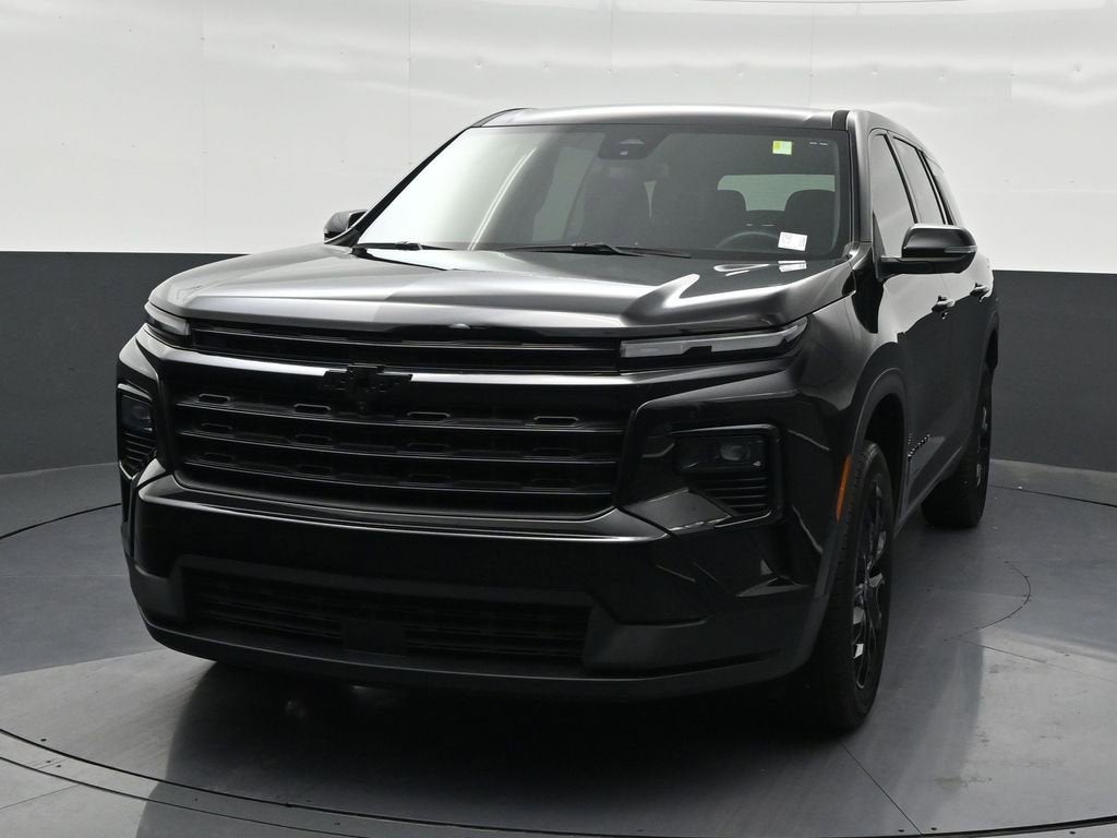 2024 Chevrolet Traverse LS