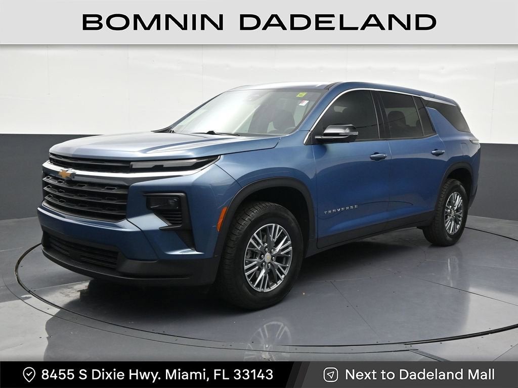 2024 Chevrolet Traverse LS