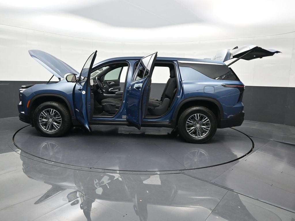 2024 Chevrolet Traverse LS