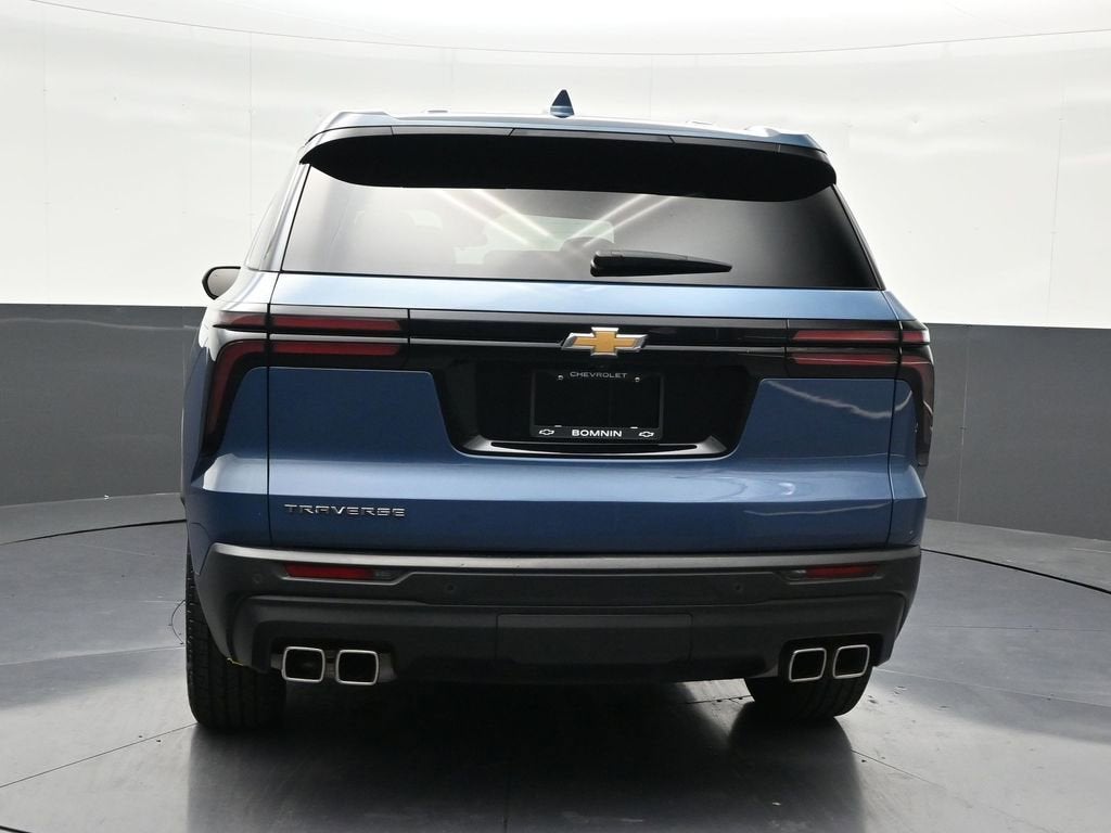 2024 Chevrolet Traverse LS
