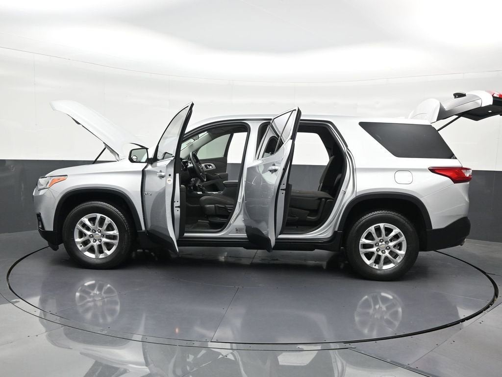 2021 Chevrolet Traverse LS