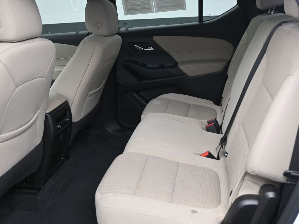 2022 Chevrolet Traverse LS