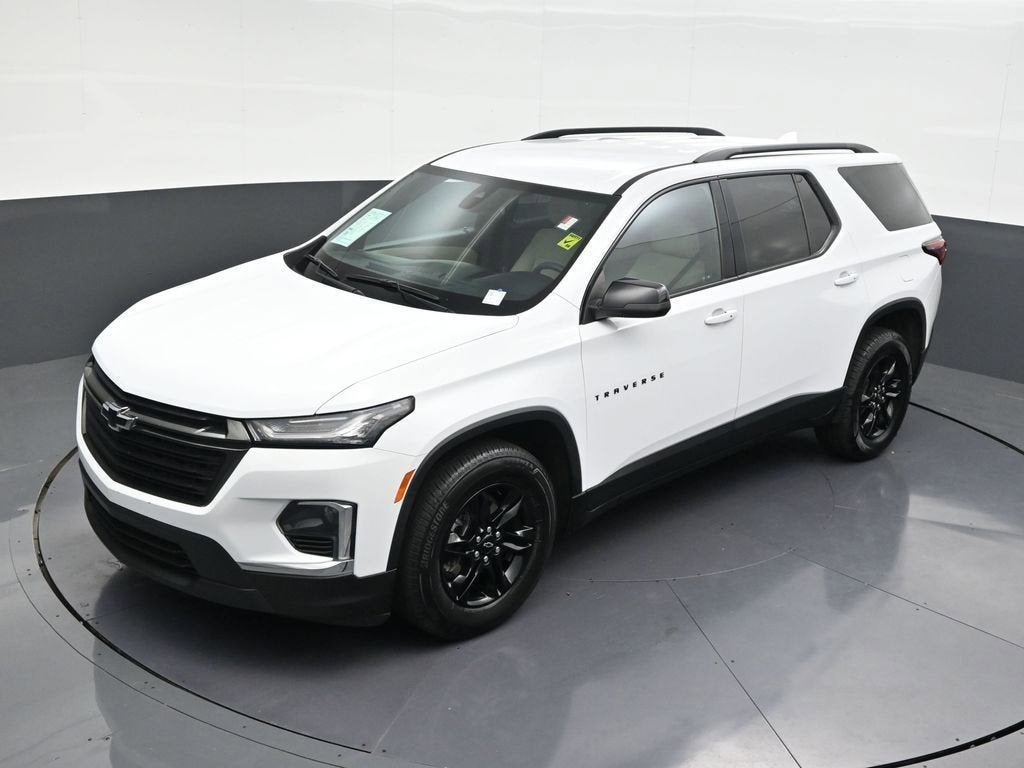 2022 Chevrolet Traverse LS
