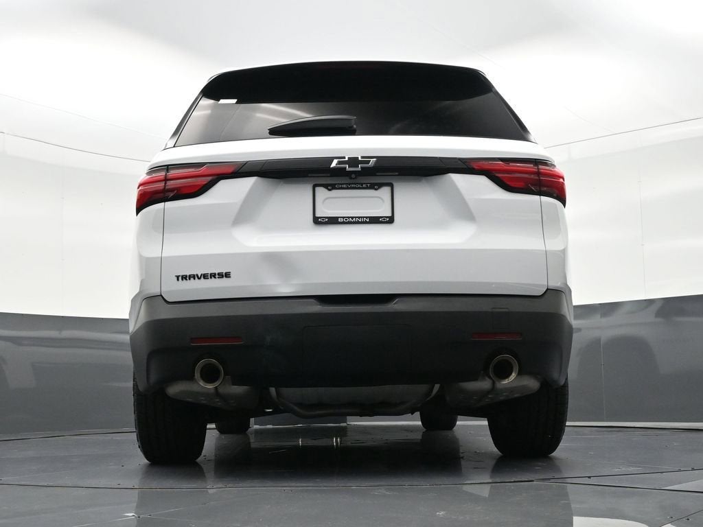2022 Chevrolet Traverse LS