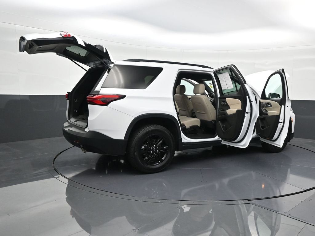 2022 Chevrolet Traverse LS