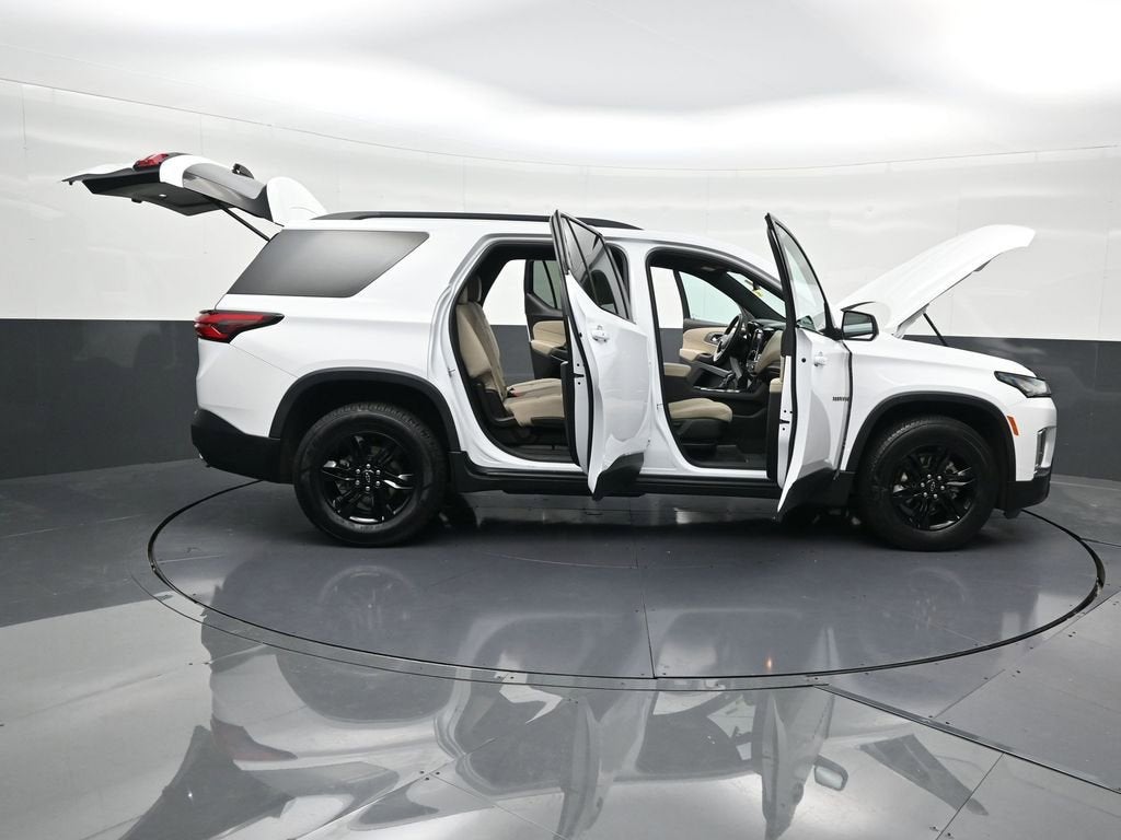 2022 Chevrolet Traverse LS