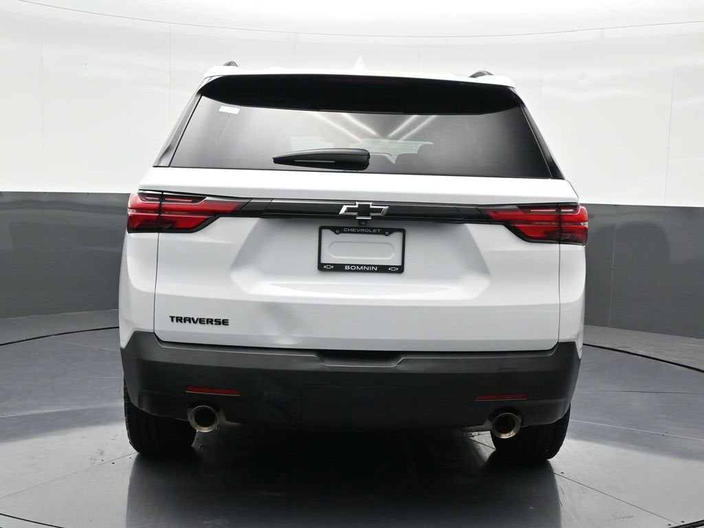2022 Chevrolet Traverse LS