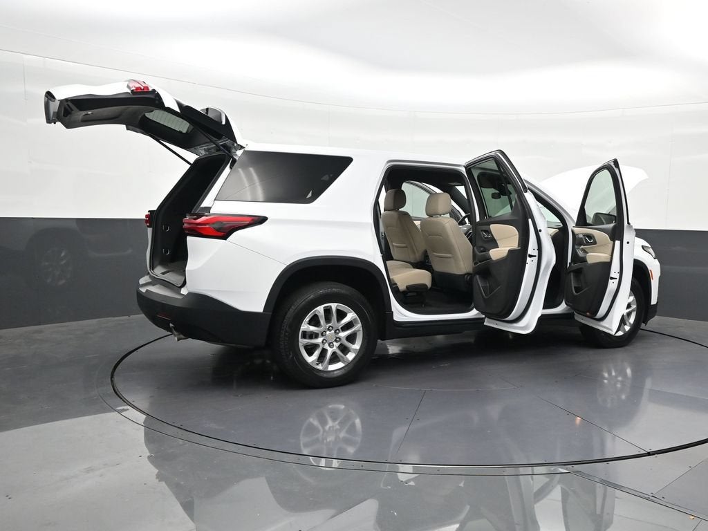 2023 Chevrolet Traverse LS