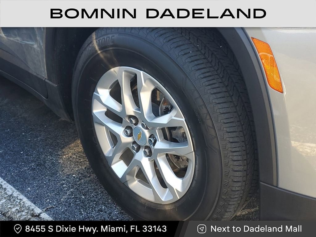 2023 Chevrolet Traverse LS