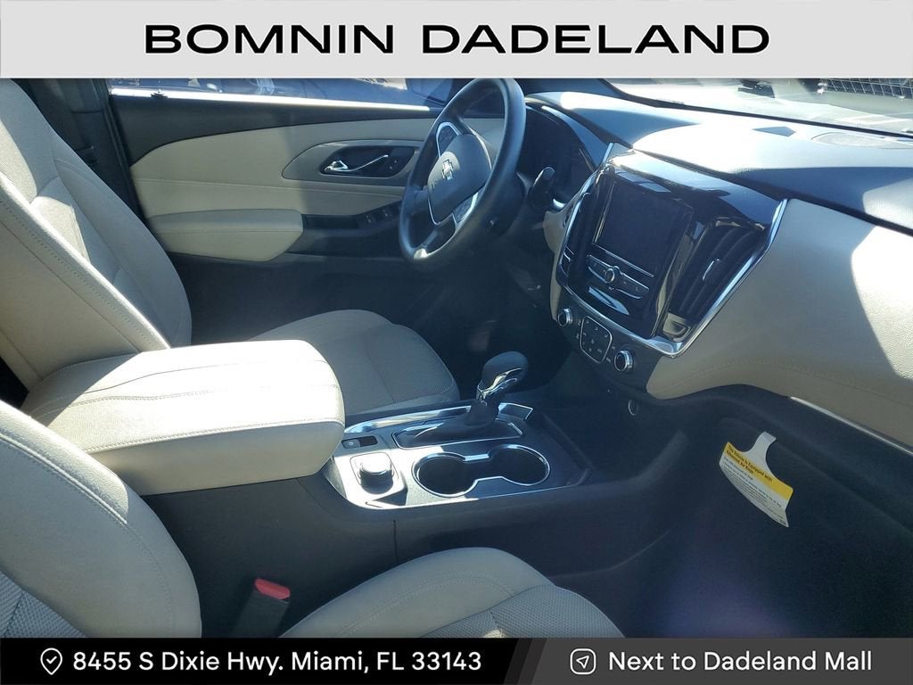 2023 Chevrolet Traverse LS