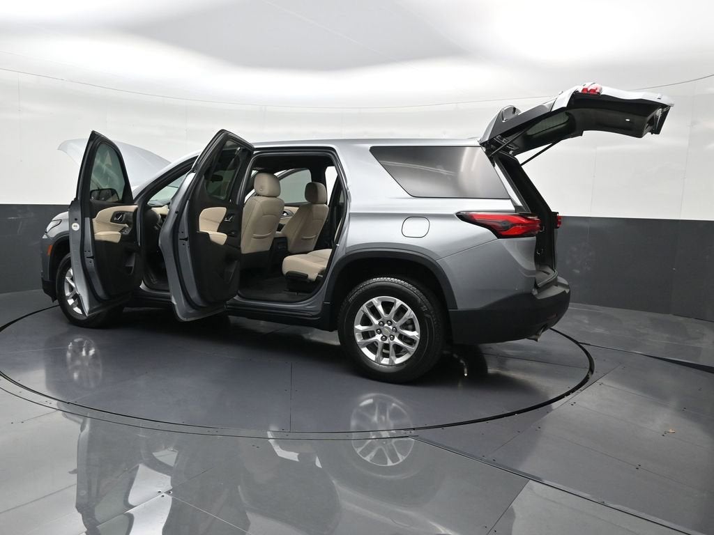 2023 Chevrolet Traverse LS