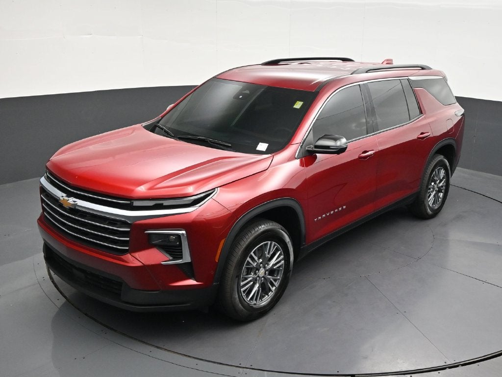2024 Chevrolet Traverse LT