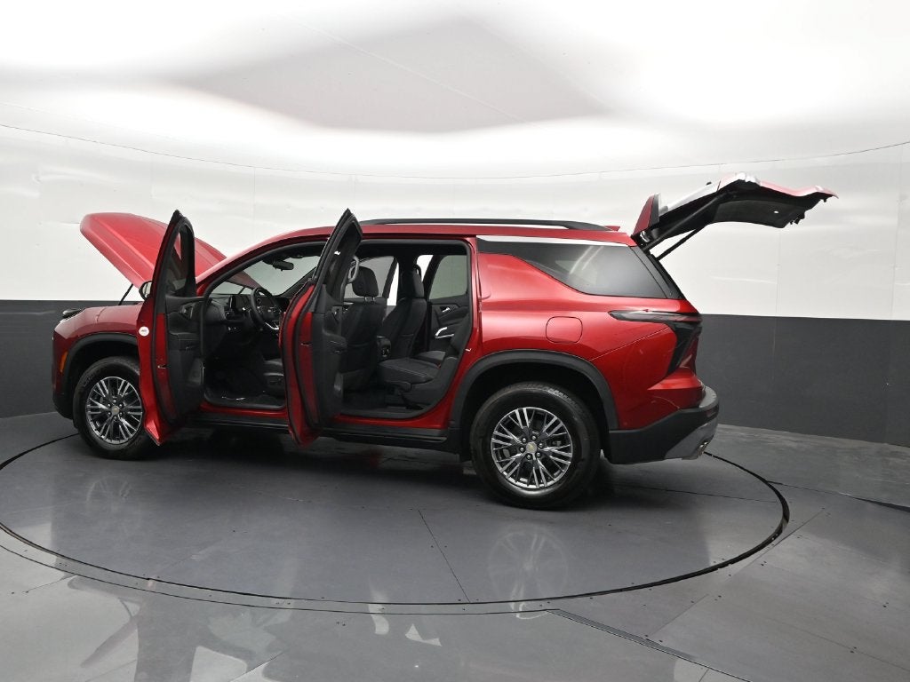 2024 Chevrolet Traverse LT
