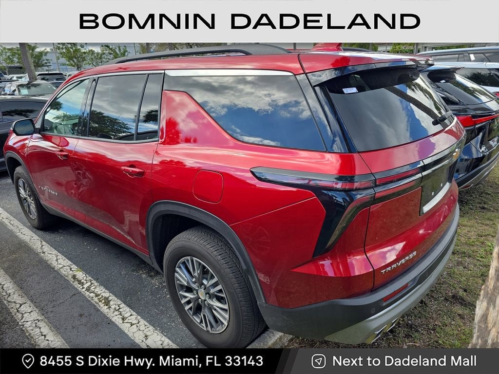 2024 Chevrolet Traverse LT