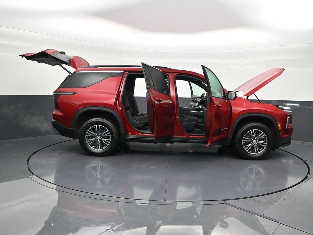 2024 Chevrolet Traverse LT