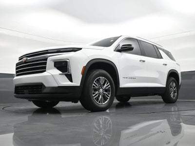 2024 Chevrolet Traverse LT