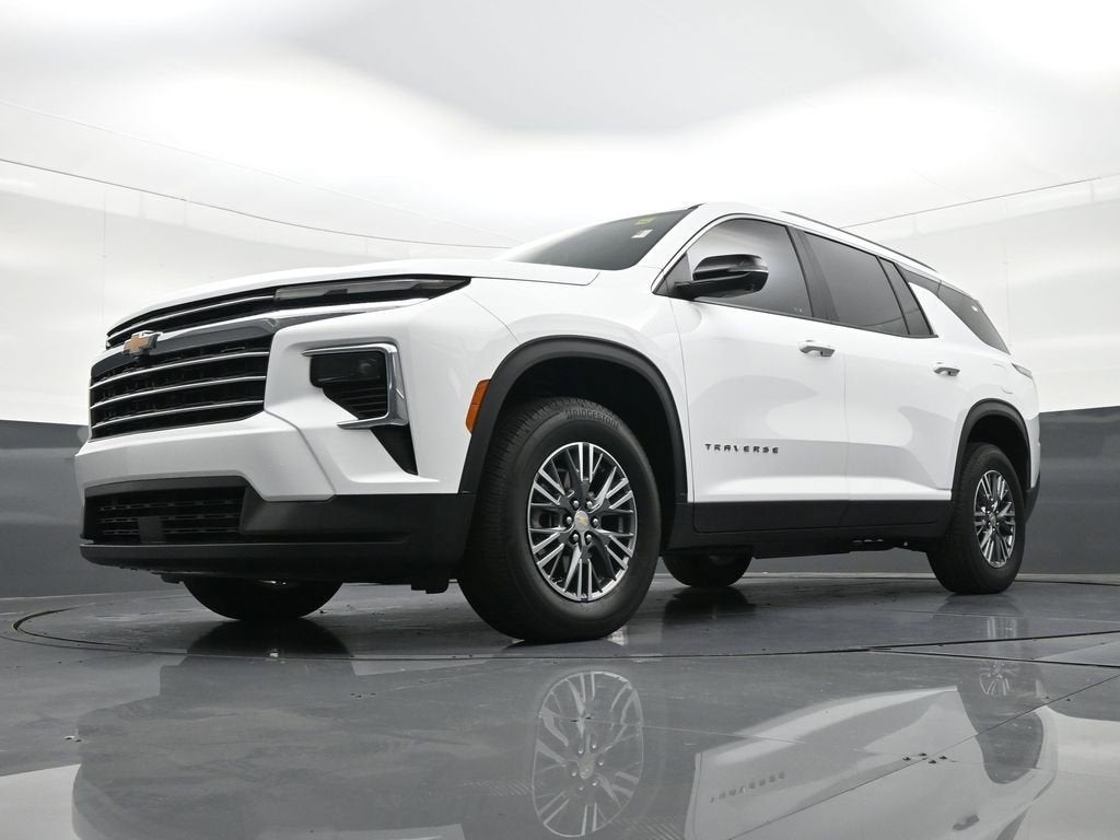2024 Chevrolet Traverse LT