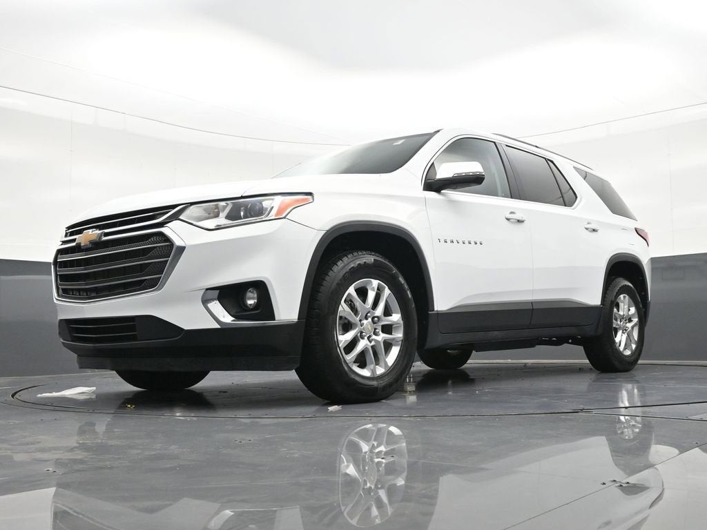 2021 Chevrolet Traverse LT Cloth