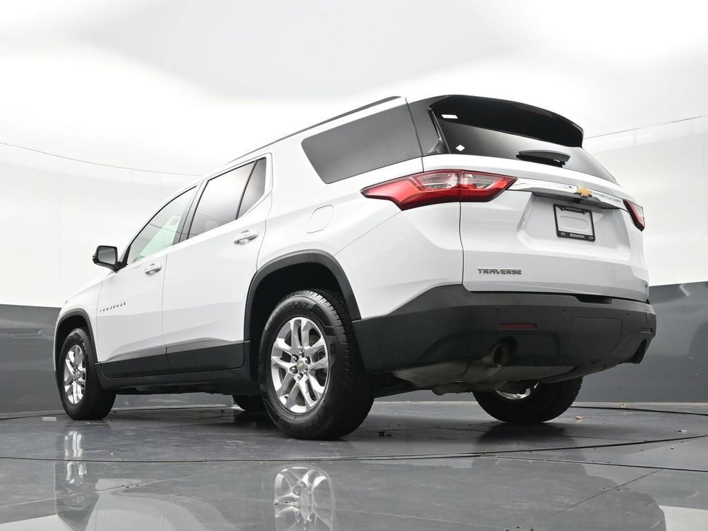 2021 Chevrolet Traverse LT Cloth