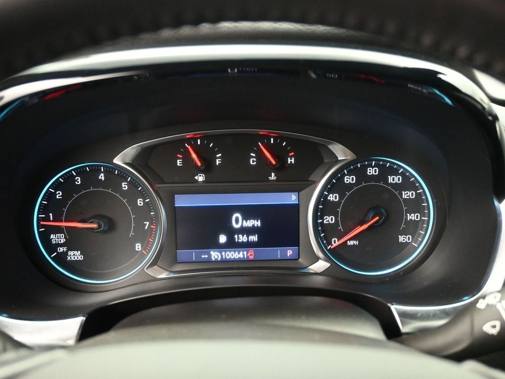 2022 Chevrolet Traverse LT Cloth