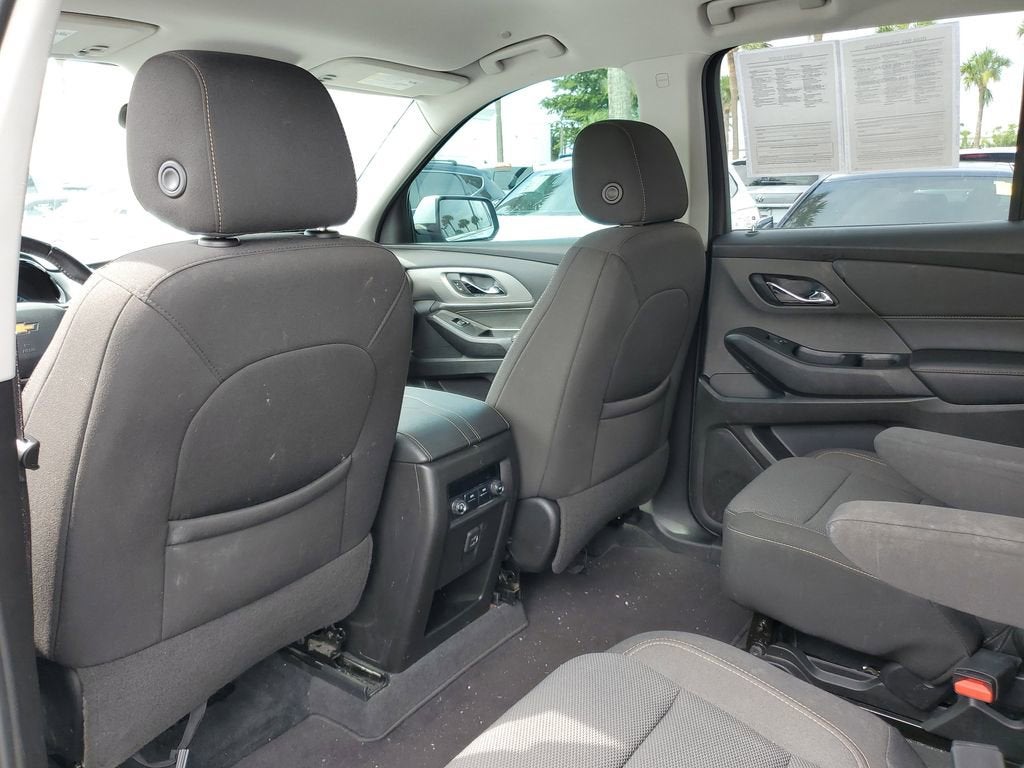2021 Chevrolet Traverse LT Cloth