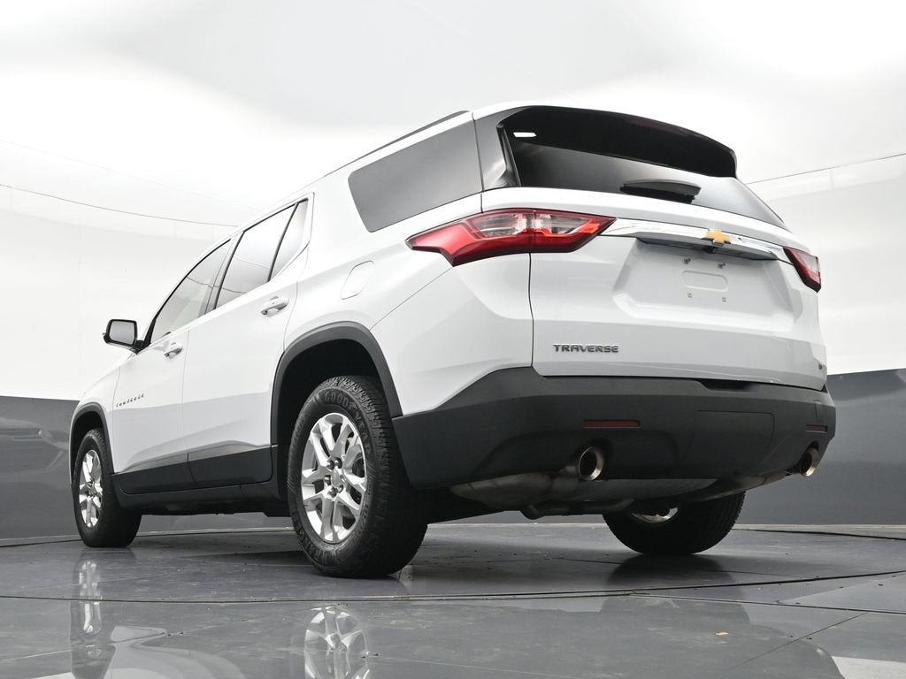 2021 Chevrolet Traverse LT Cloth