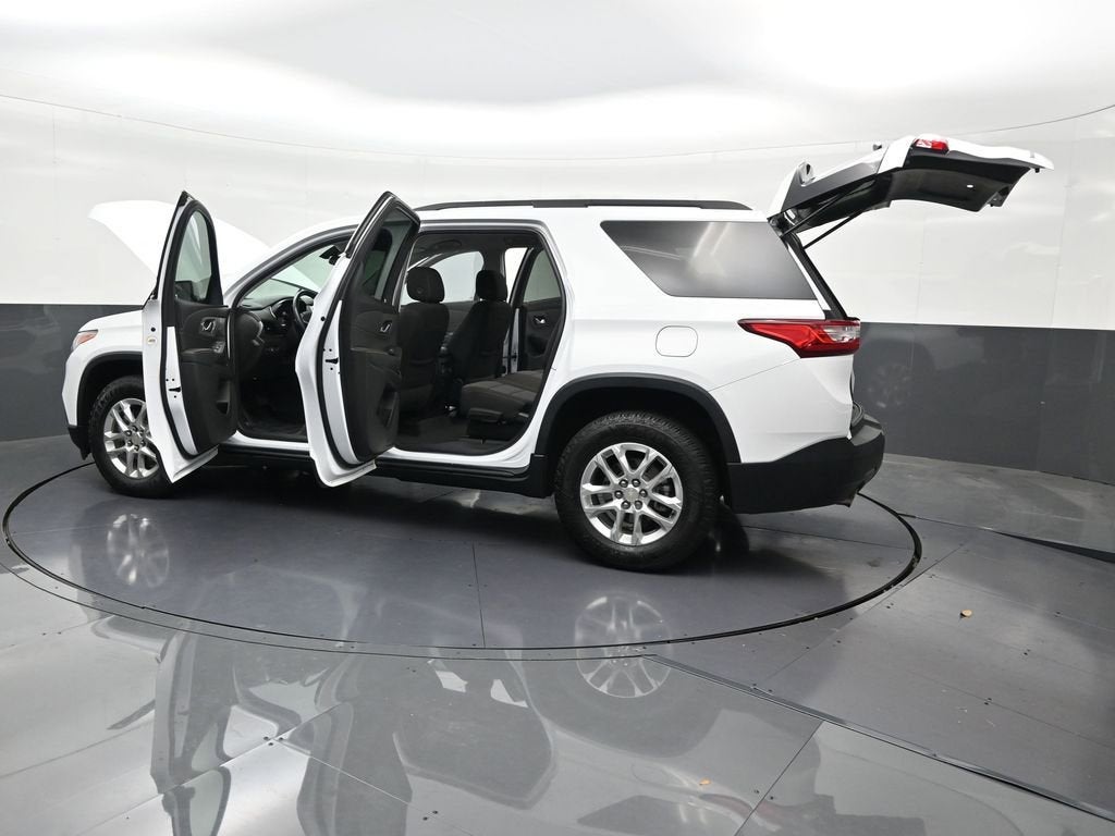 2021 Chevrolet Traverse LT Cloth