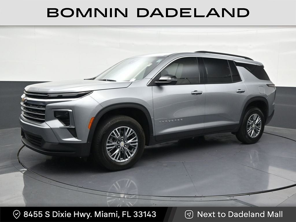 2025 Chevrolet Traverse LT
