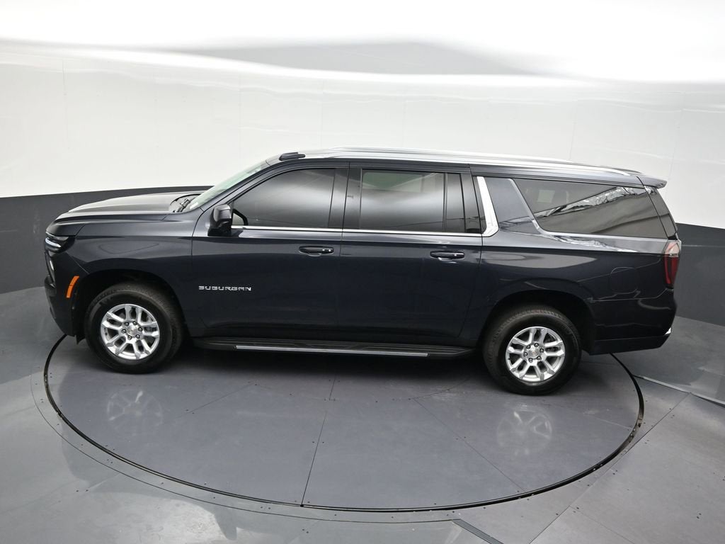 2025 Chevrolet Suburban LS