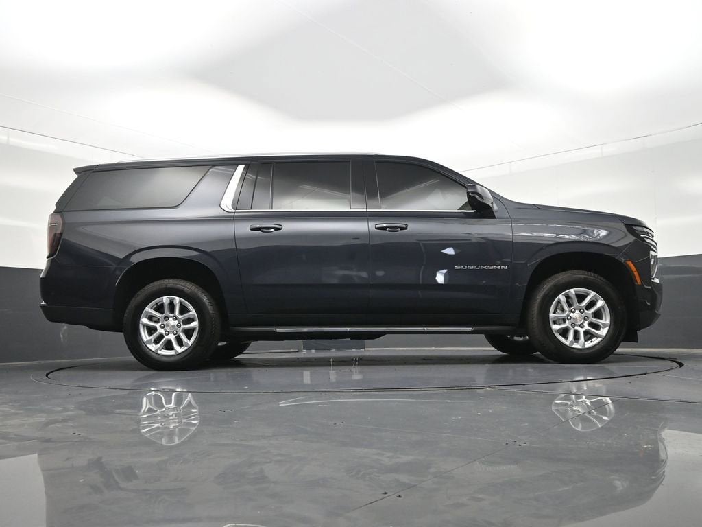 2025 Chevrolet Suburban LS