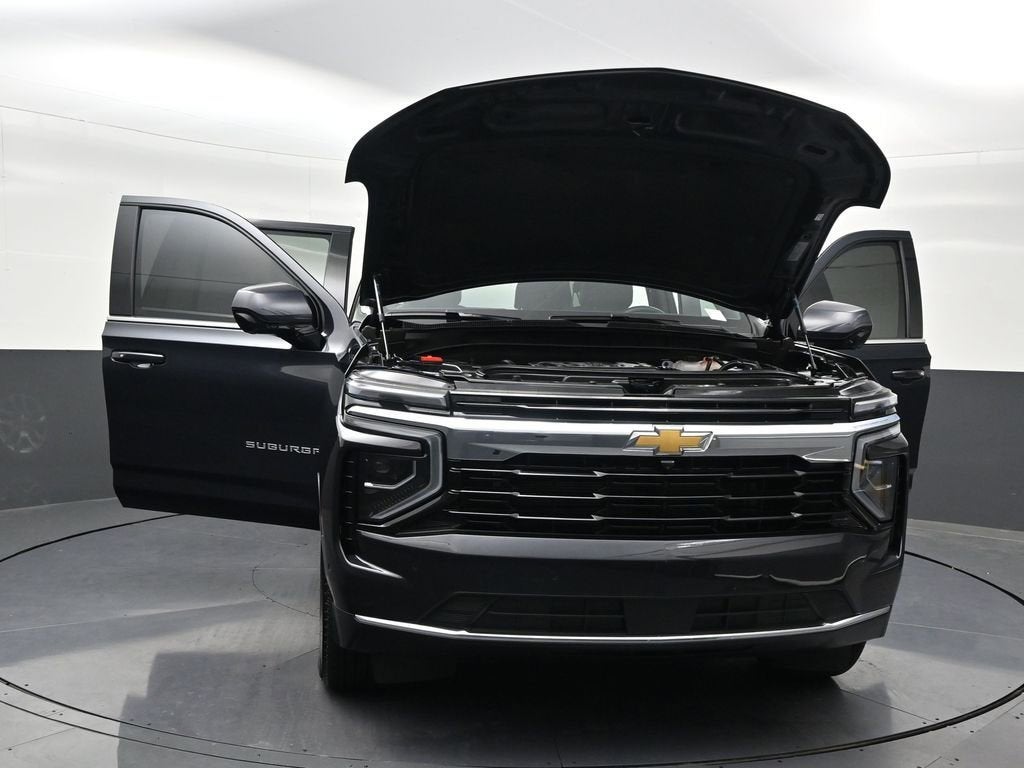 2025 Chevrolet Suburban LS