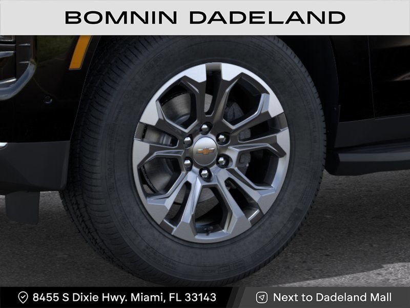 2026 Chevrolet Suburban LT - Photo 9